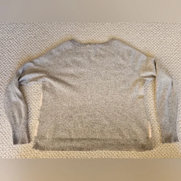 100% Cashmere Gray Cream Striped Sweater Apt. 9 - Picture 8 of 8